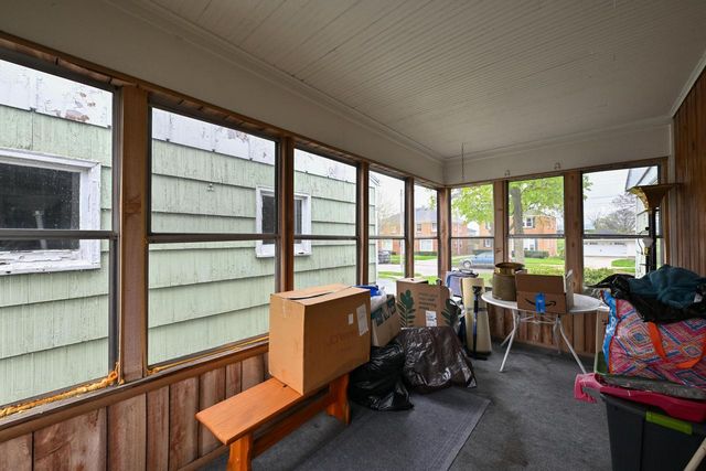 9020 Hawthorne AVENUE, Milwaukee, WI 53226