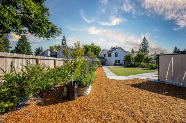 2064 Spruce, Clovis, CA 93611