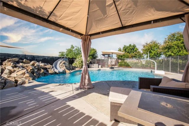 2064 Spruce, Clovis, CA 93611