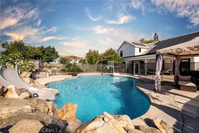 2064 Spruce, Clovis, CA 93611