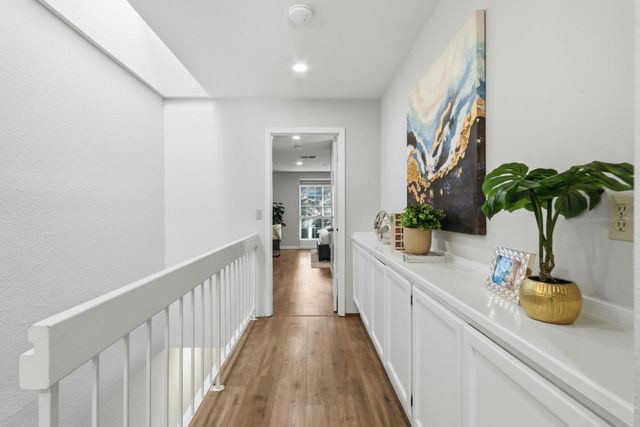 962 Belmont Terrace 9, Sunnyvale, CA 94086