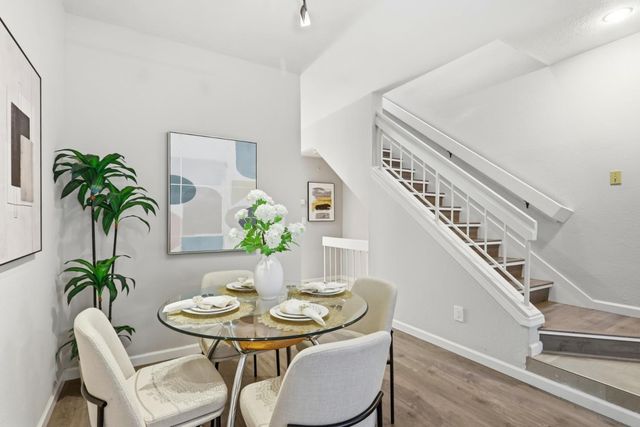 962 Belmont Terrace 9, Sunnyvale, CA 94086