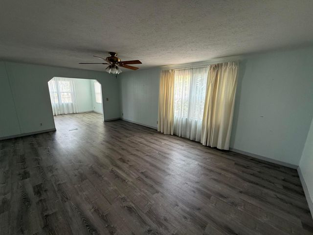 7089 SE Bluebird Circle, Hobe Sound, FL 33455