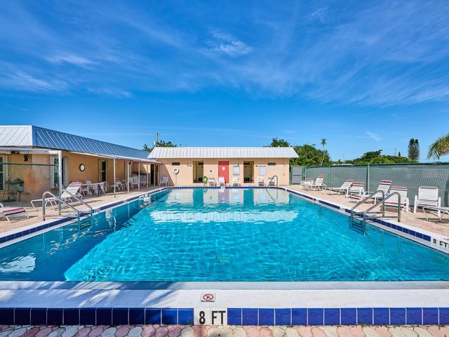 7089 SE Bluebird Circle, Hobe Sound, FL 33455