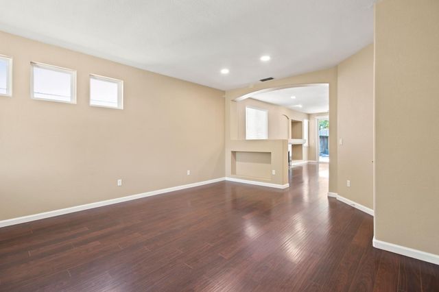 2192 New Hampshire Way, Sacramento, CA 95835