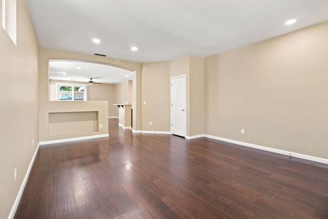 2192 New Hampshire Way, Sacramento, CA 95835