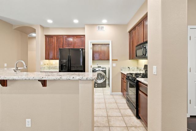 2192 New Hampshire Way, Sacramento, CA 95835