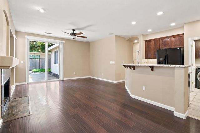 2192 New Hampshire Way, Sacramento, CA 95835