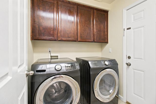 2192 New Hampshire Way, Sacramento, CA 95835