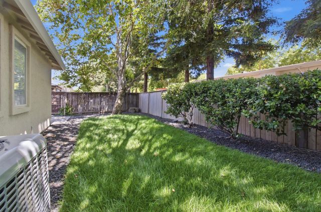2192 New Hampshire Way, Sacramento, CA 95835