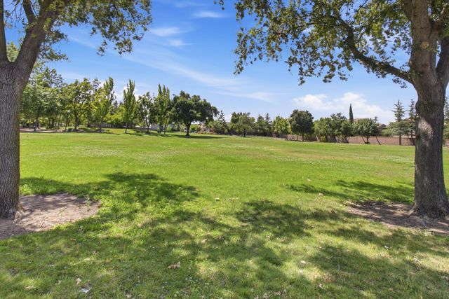 2192 New Hampshire Way, Sacramento, CA 95835