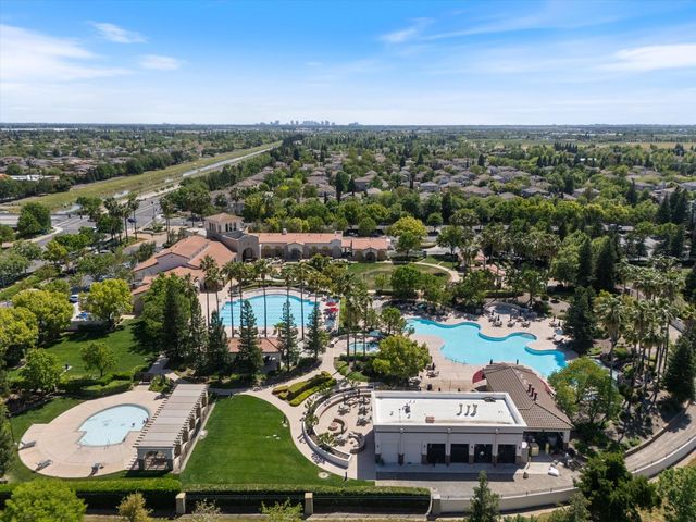 2192 New Hampshire Way, Sacramento, CA 95835