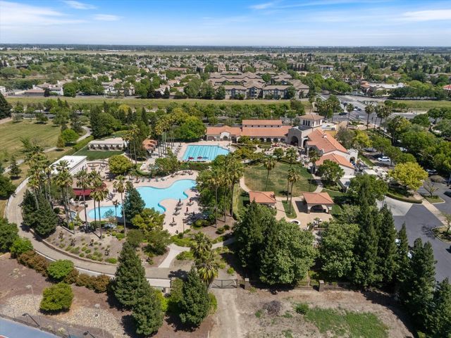 2192 New Hampshire Way, Sacramento, CA 95835
