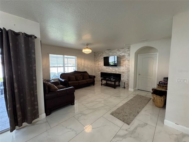 5746 MARSH LANDING DRIVE, Winter Haven, FL 33881