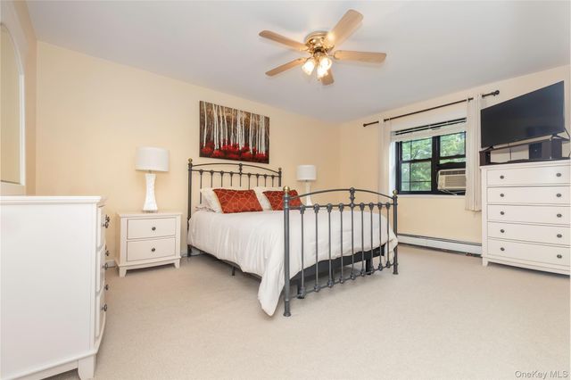 1263 California Road 2R, Eastchester, NY 10709