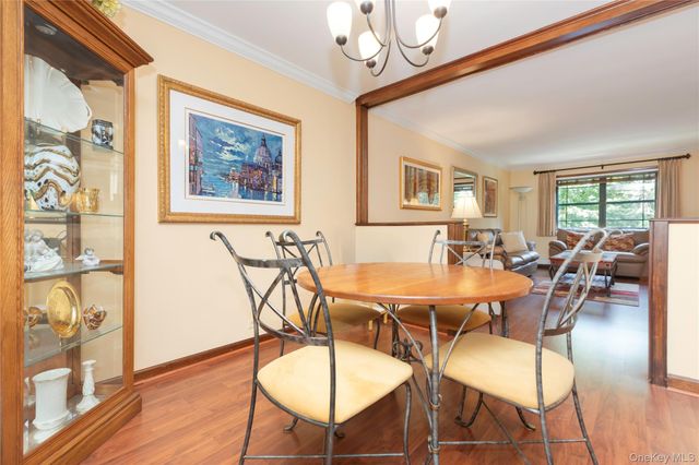 1263 California Road 2R, Eastchester, NY 10709