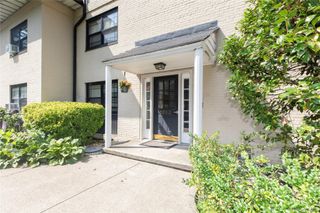 1263 California Road 2R, Eastchester, NY 10709