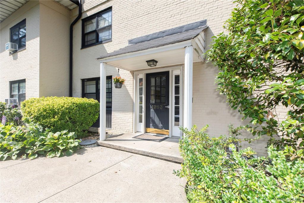 1263 California Road 2R, Eastchester, NY 10709 — exterior