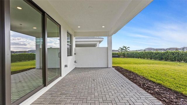 18139 CRESSWIND TERRACE, Lakewood Ranch, FL 34211