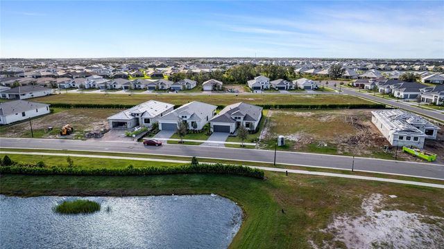 18139 CRESSWIND TERRACE, Lakewood Ranch, FL 34211
