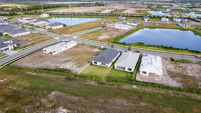 18139 CRESSWIND TERRACE, Lakewood Ranch, FL 34211