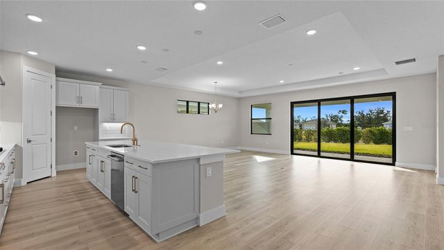 18139 CRESSWIND TERRACE, Lakewood Ranch, FL 34211