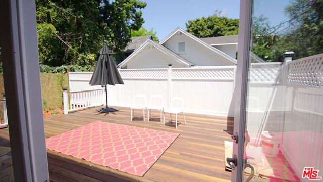 1722 Nichols Canyon Road, Los Angeles, CA 90046