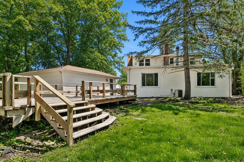 18600 Golfview Avenue, Homewood, IL 60430 — photo 2