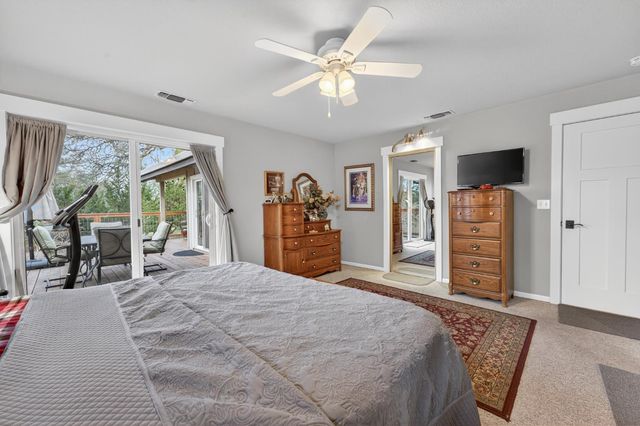 12887 Torrey Pines Dr, Auburn, CA 95602