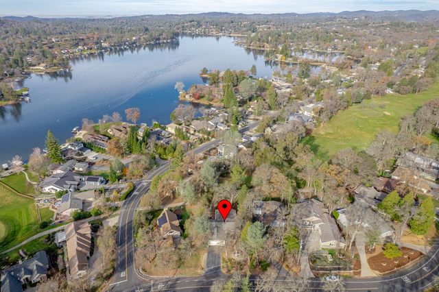 12887 Torrey Pines Dr, Auburn, CA 95602