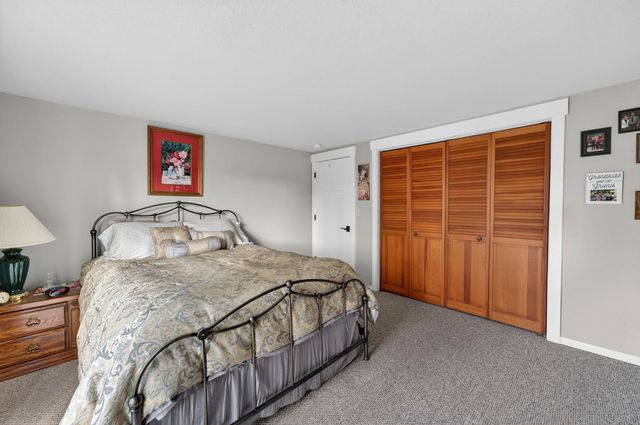 12887 Torrey Pines Dr, Auburn, CA 95602