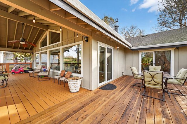 12887 Torrey Pines Dr, Auburn, CA 95602