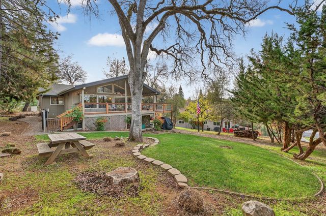 12887 Torrey Pines Dr, Auburn, CA 95602