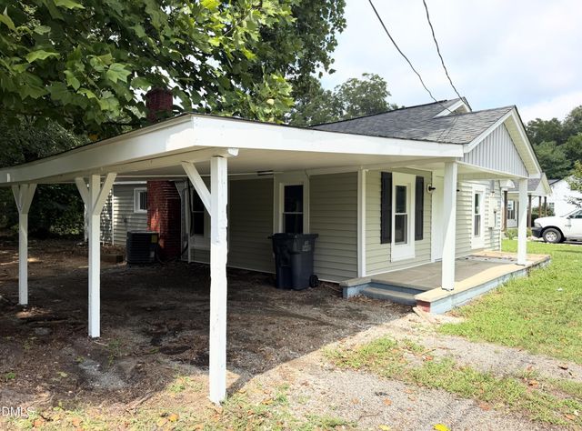 112 2nd Street, Erwin, NC 28339
