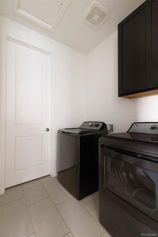 8571 S Riviera Court, Aurora, CO 80016