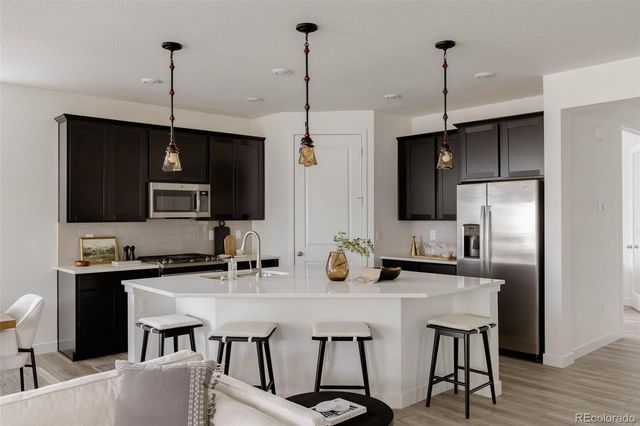 8571 S Riviera Court, Aurora, CO 80016