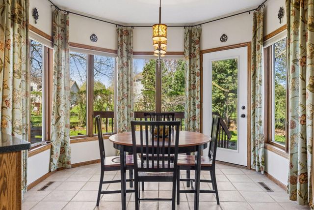 3915 Urbandale Lane N, Plymouth, MN 55446