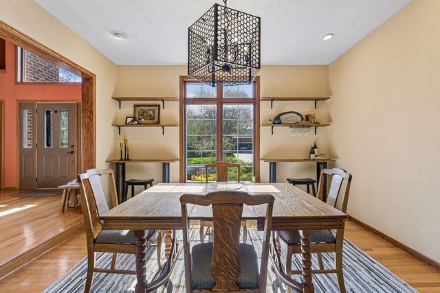3915 Urbandale Lane N, Plymouth, MN 55446