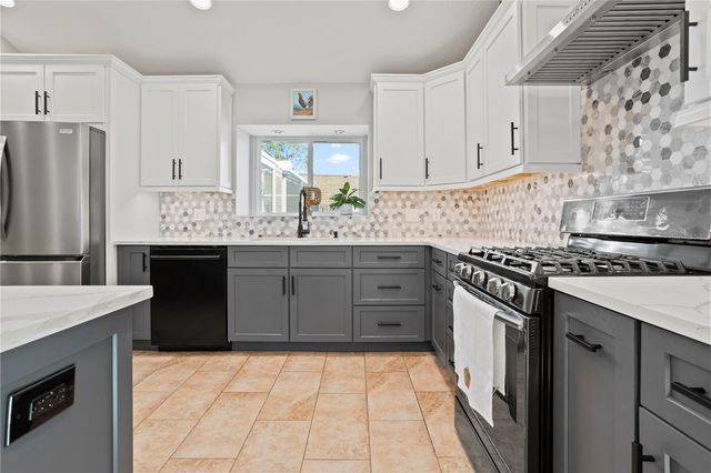 204 TEAKWOOD COURT, Lake Mary, FL 32746