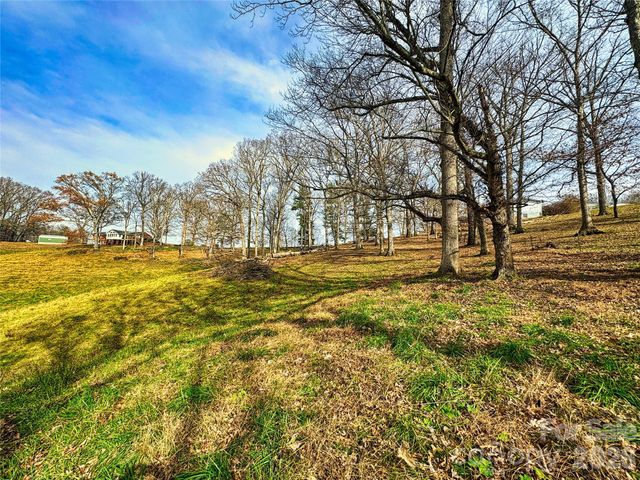 99999 Rabbit Ham Road, Leicester, NC 28748