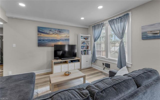 629 Pocahontas PL, Hampton, VA 23661