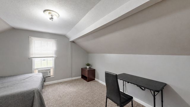 221 N Hickory Street, Joliet, IL 60435