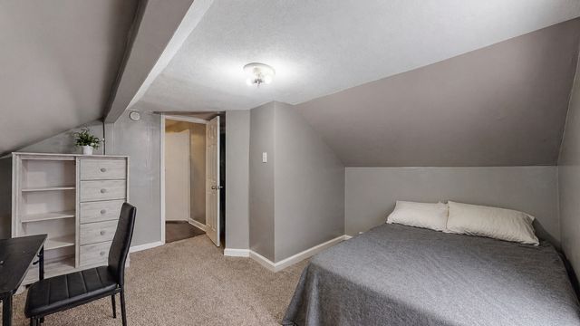 221 N Hickory Street, Joliet, IL 60435