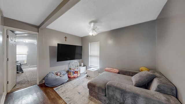 221 N Hickory Street, Joliet, IL 60435