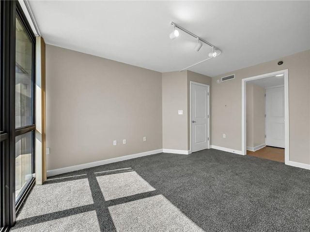 600 Admiral Boulevard 602, Kansas City, MO 64106