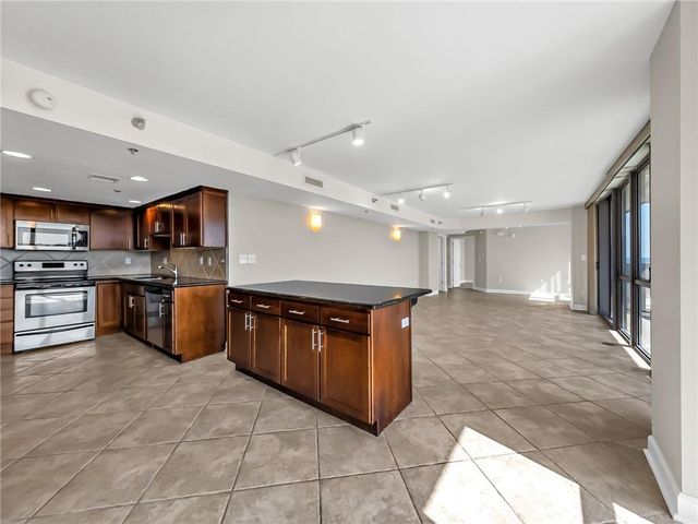600 Admiral Boulevard 602, Kansas City, MO 64106
