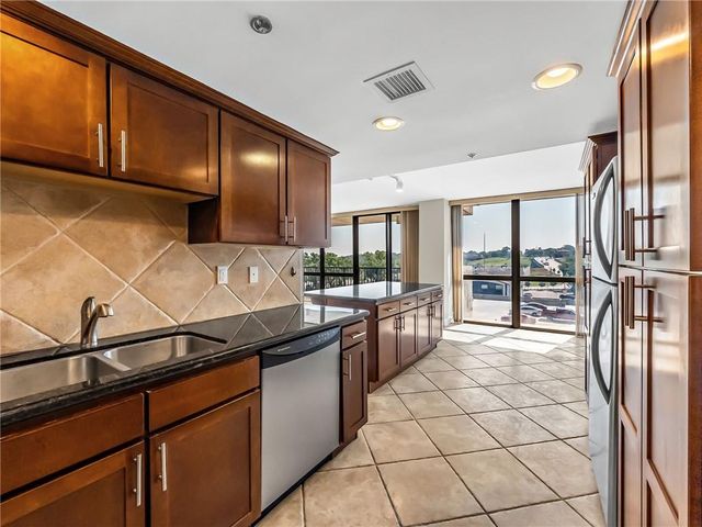 600 Admiral Boulevard 602, Kansas City, MO 64106