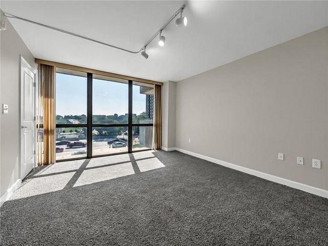 600 Admiral Boulevard 602, Kansas City, MO 64106