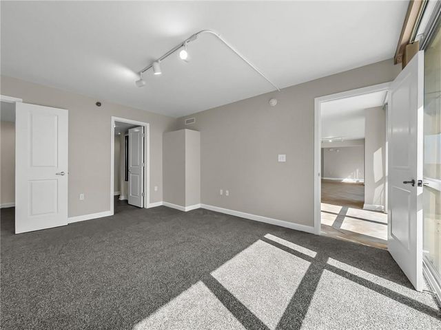 600 Admiral Boulevard 602, Kansas City, MO 64106