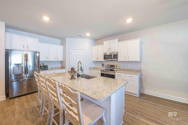 10670 Winning Colors Trail, Daphne, AL 36526